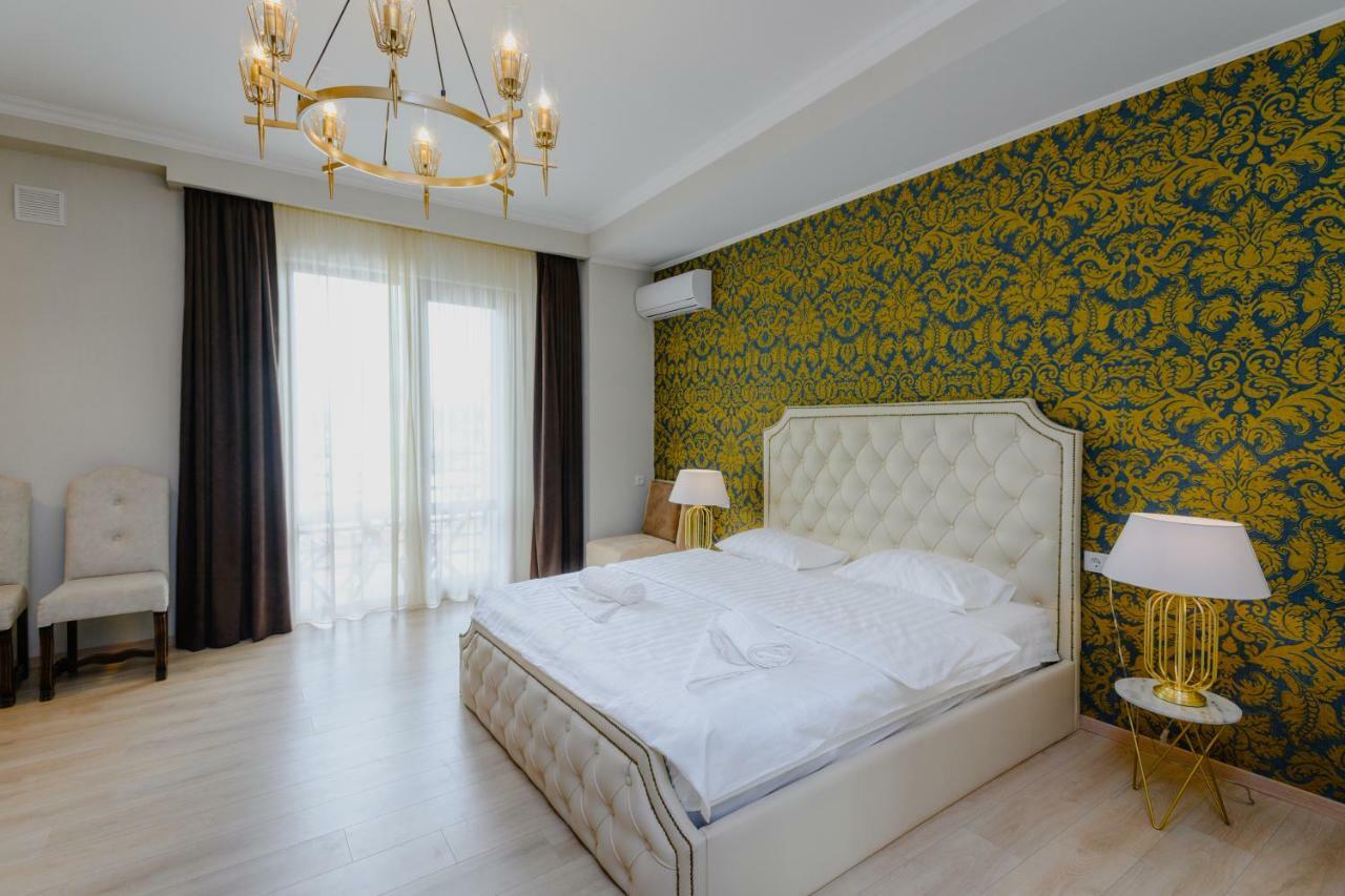 Golden Globe Boutique Hotel ティビリシ エクステリア 写真