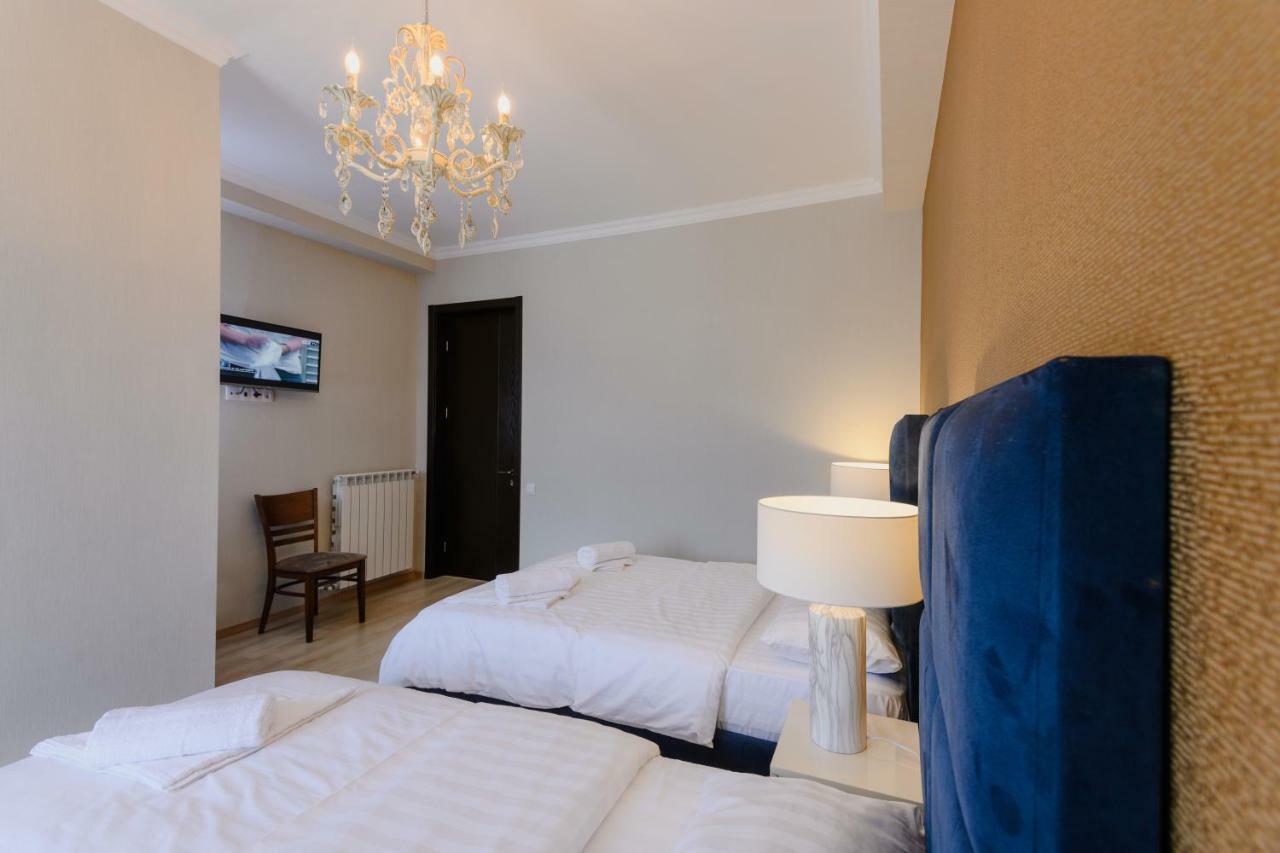 Golden Globe Boutique Hotel ティビリシ エクステリア 写真