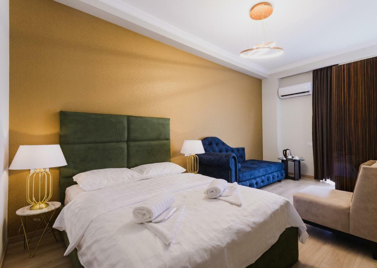 Golden Globe Boutique Hotel ティビリシ エクステリア 写真